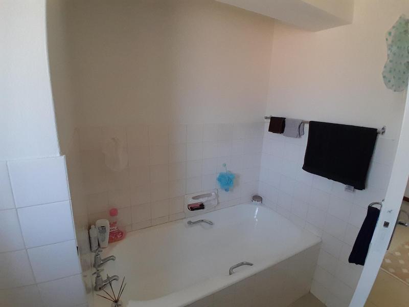 To Let 2 Bedroom Property for Rent in Claremont Western Cape